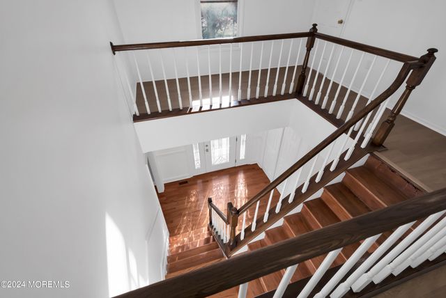 6 Afton Road, Jackson, NJ 08527