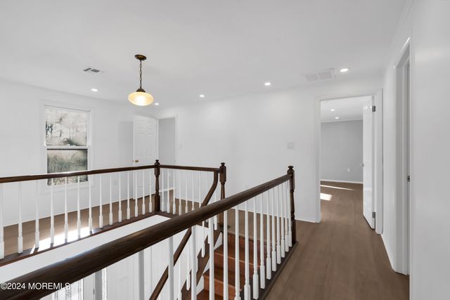 6 Afton Road, Jackson, NJ 08527