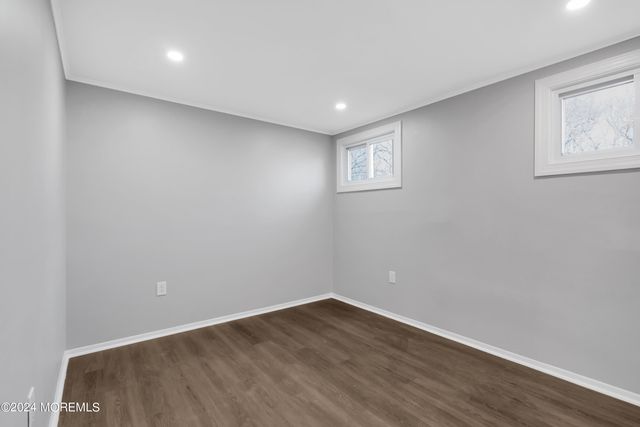 6 Afton Road, Jackson, NJ 08527