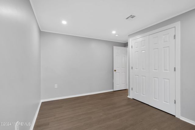 6 Afton Road, Jackson, NJ 08527