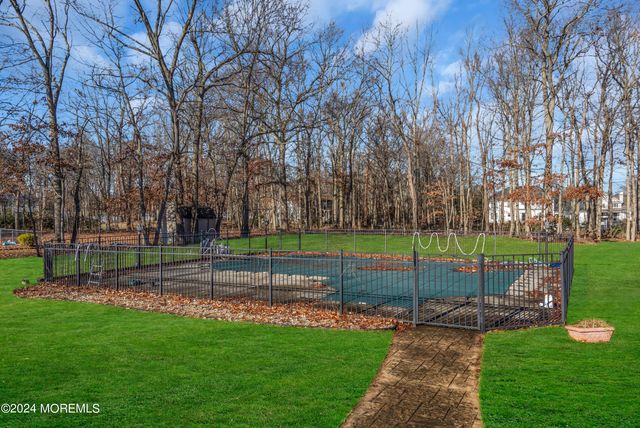 6 Afton Road, Jackson, NJ 08527