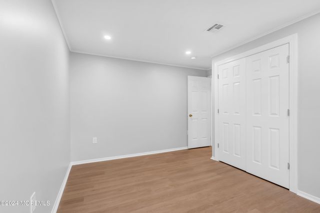 6 Afton Road, Jackson, NJ 08527