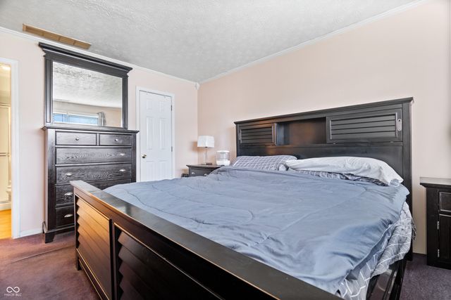 5015 Eagles Watch Drive, Indianapolis, IN 46254