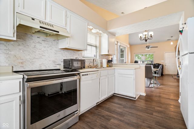 5015 Eagles Watch Drive, Indianapolis, IN 46254