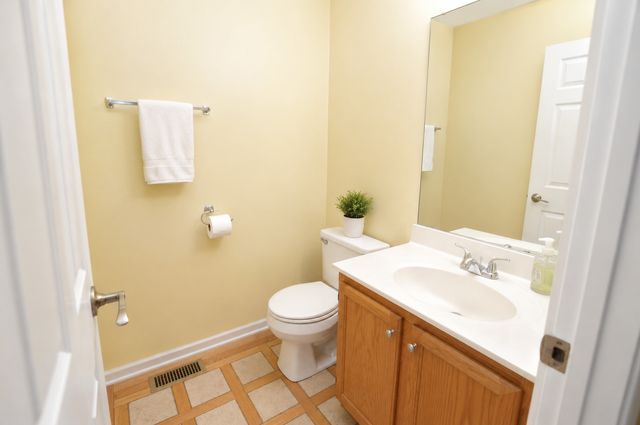 159 Agusta Drive, Round Lake Park, IL 60073