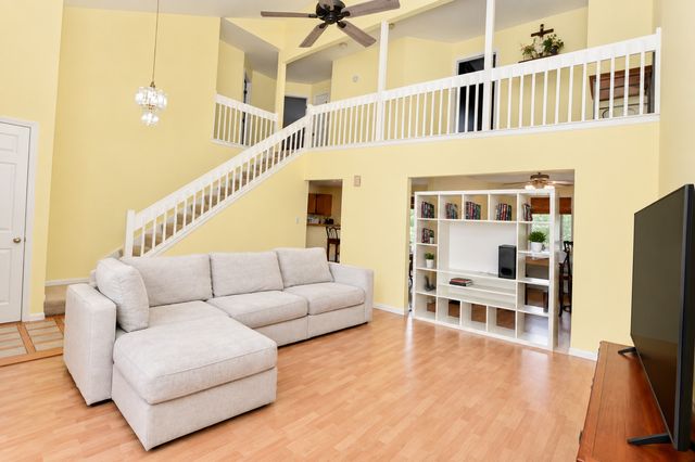 159 Agusta Drive, Round Lake Park, IL 60073