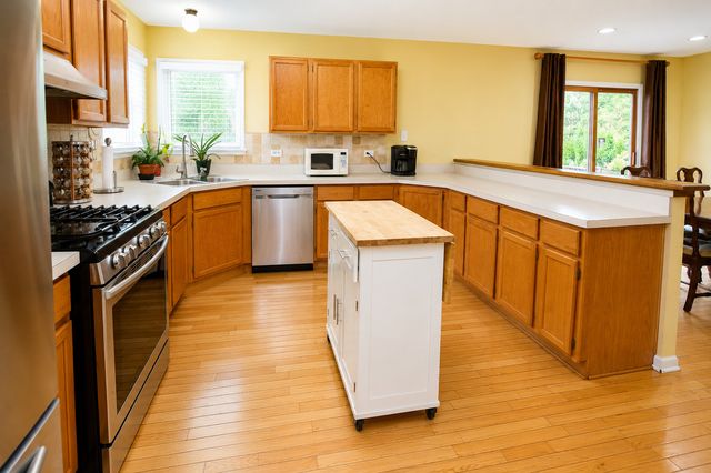 159 Agusta Drive, Round Lake Park, IL 60073
