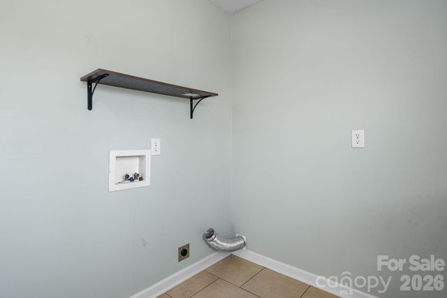 228 Holly Street, Hudson, NC 28638