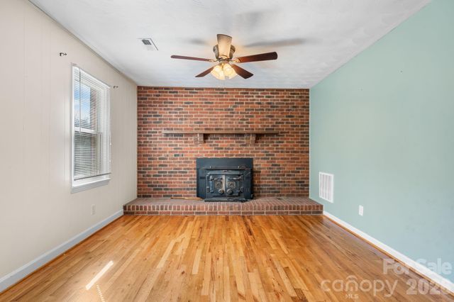 228 Holly Street, Hudson, NC 28638