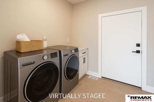 7601 Gulls Way, Lincoln, NE 68514