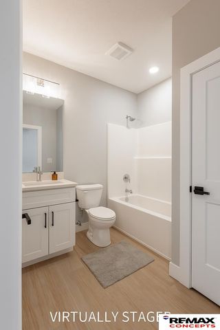 7601 Gulls Way, Lincoln, NE 68514