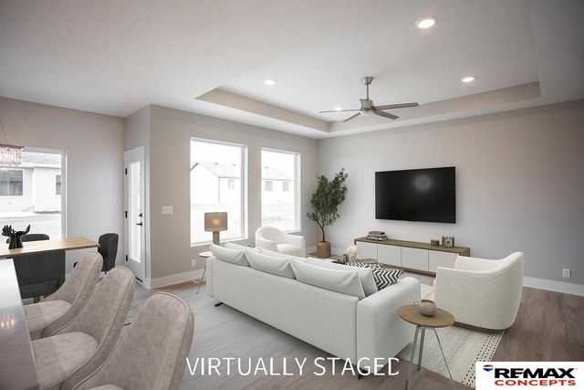 7601 Gulls Way, Lincoln, NE 68514