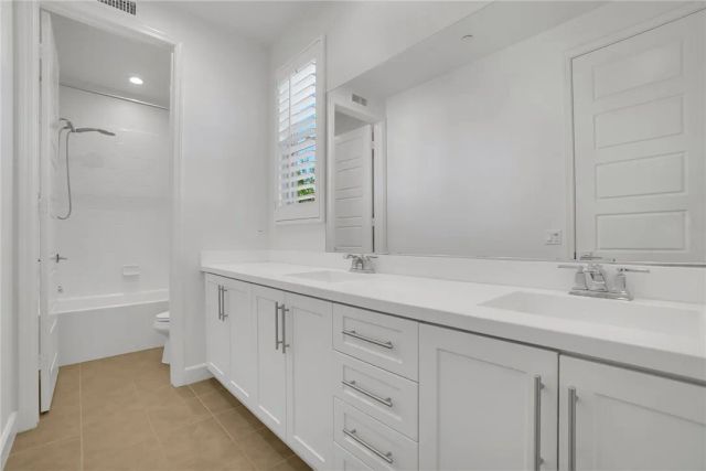 30 Lilac, Lake Forest, CA 92630