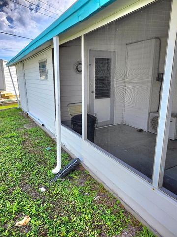 2018 INDIANA AVENUE, Bradenton, FL 34207