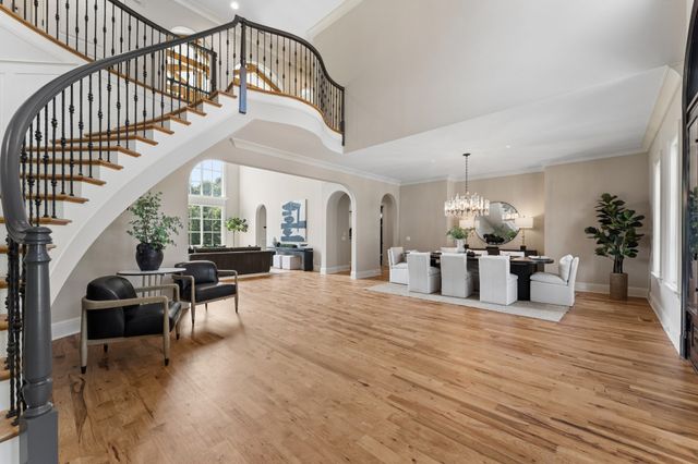 9 Oxmoor Ct, Brentwood, TN 37027