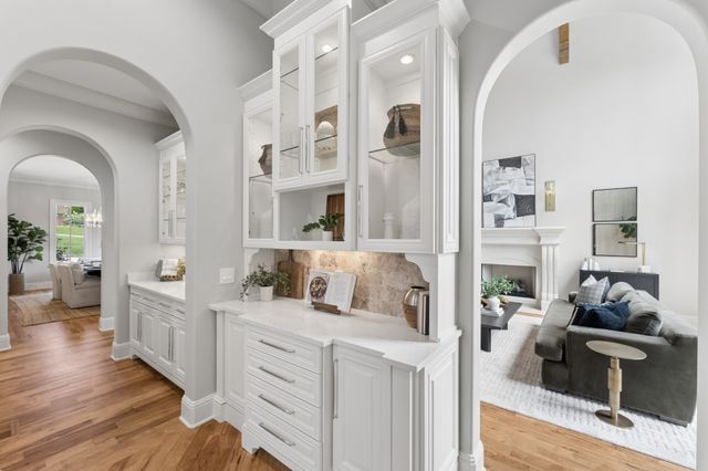 9 Oxmoor Ct, Brentwood, TN 37027