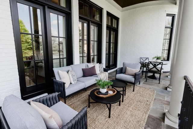 9 Oxmoor Ct, Brentwood, TN 37027