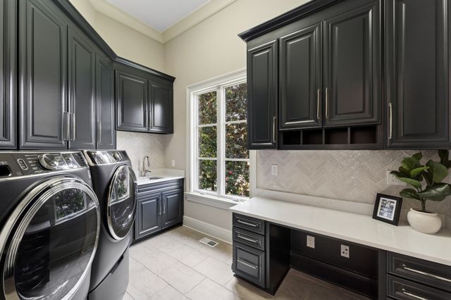 9 Oxmoor Ct, Brentwood, TN 37027