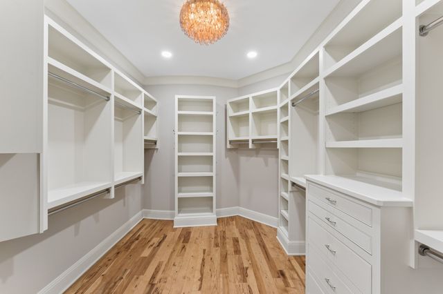 9 Oxmoor Ct, Brentwood, TN 37027