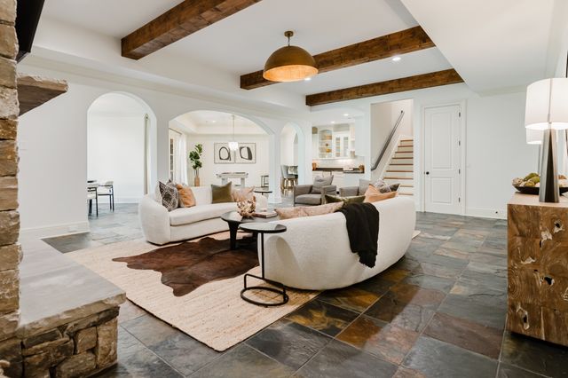 9 Oxmoor Ct, Brentwood, TN 37027