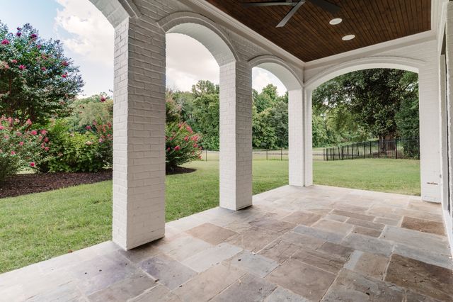 9 Oxmoor Ct, Brentwood, TN 37027