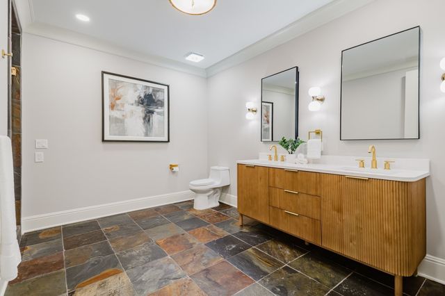 9 Oxmoor Ct, Brentwood, TN 37027