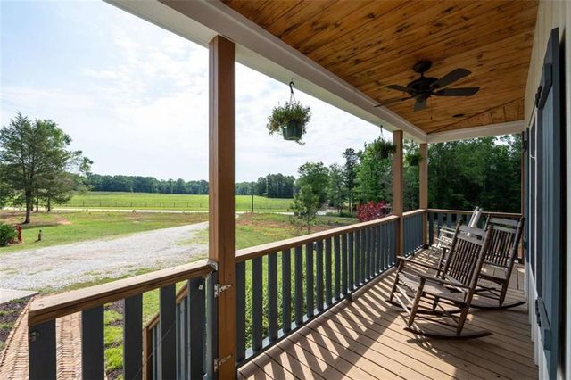 2185 Clotfelter Road, Bogart, GA 30622
