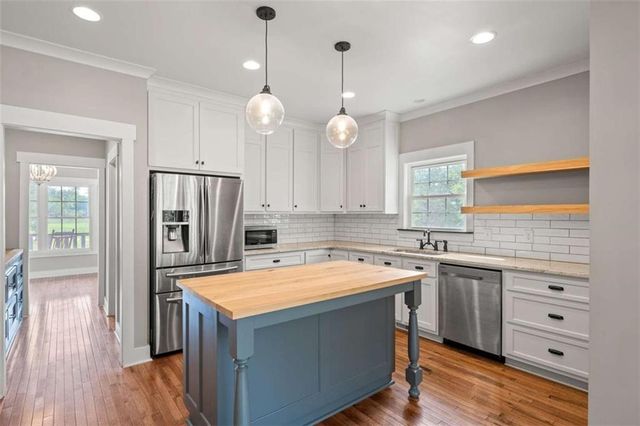 2185 Clotfelter Road, Bogart, GA 30622