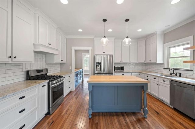2185 Clotfelter Road, Bogart, GA 30622