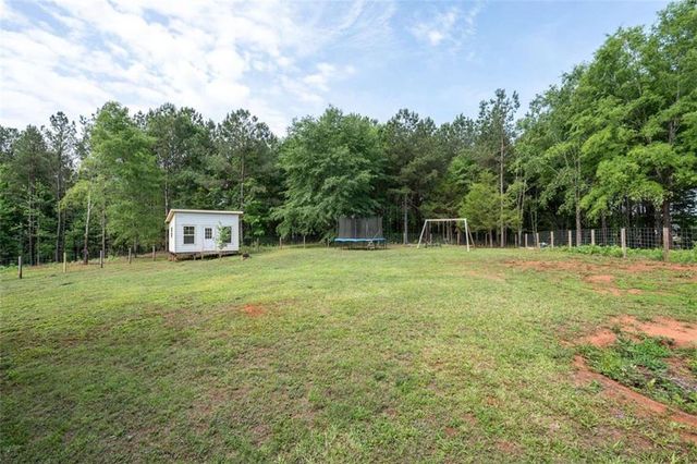2185 Clotfelter Road, Bogart, GA 30622