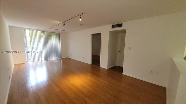 1800 Sans Souci Blvd 316, North Miami, FL 33181