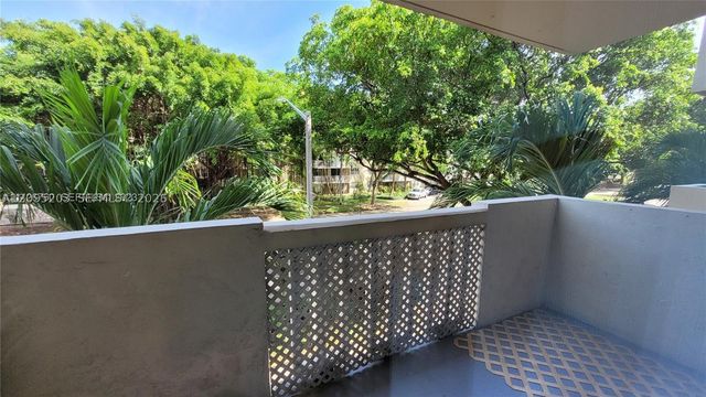 1800 Sans Souci Blvd 316, North Miami, FL 33181