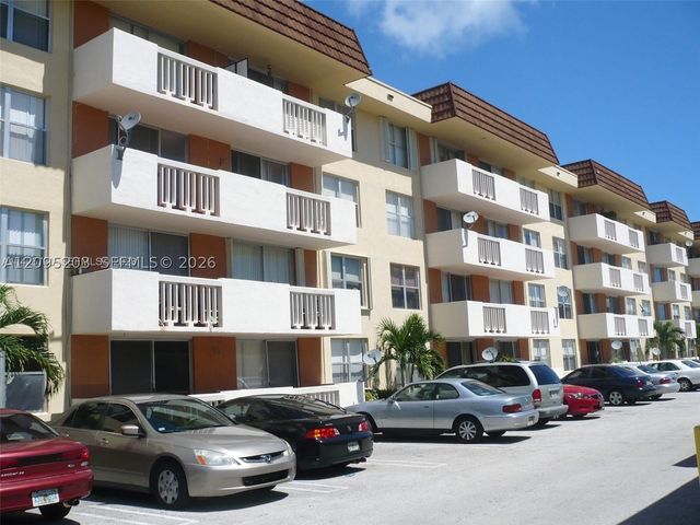 1800 Sans Souci Blvd 316, North Miami, FL 33181