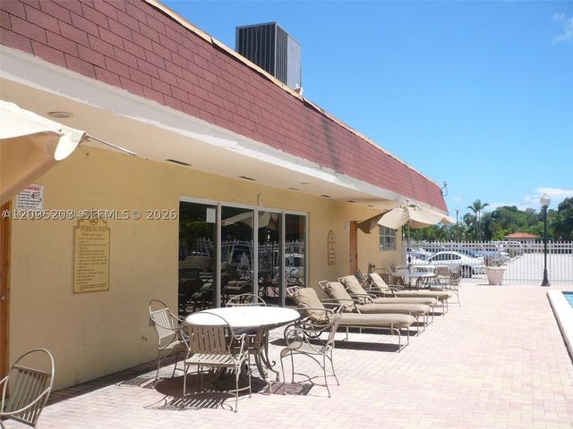 1800 Sans Souci Blvd 316, North Miami, FL 33181
