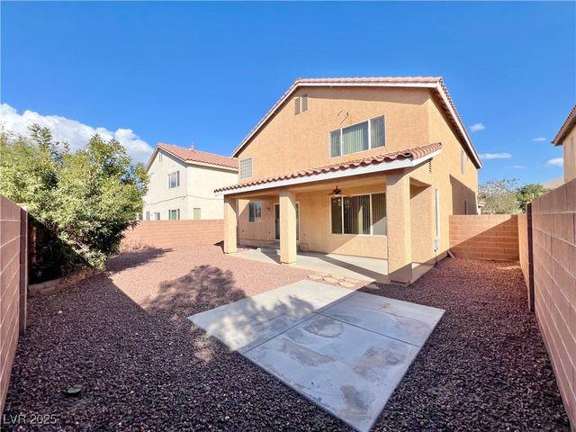 8815 Lost Forest Street, Las Vegas, NV 89139