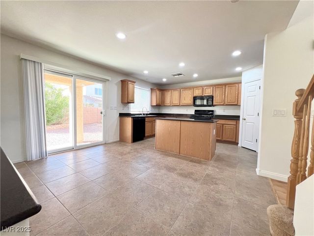 8815 Lost Forest Street, Las Vegas, NV 89139