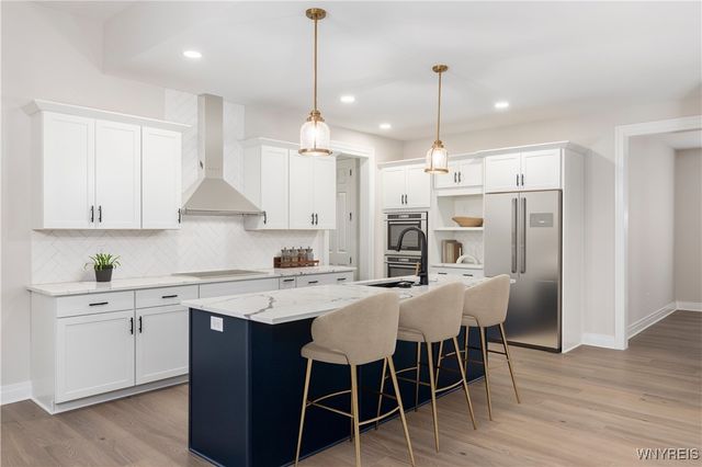 7 Kestrel Court, Orchard Park, NY 14127