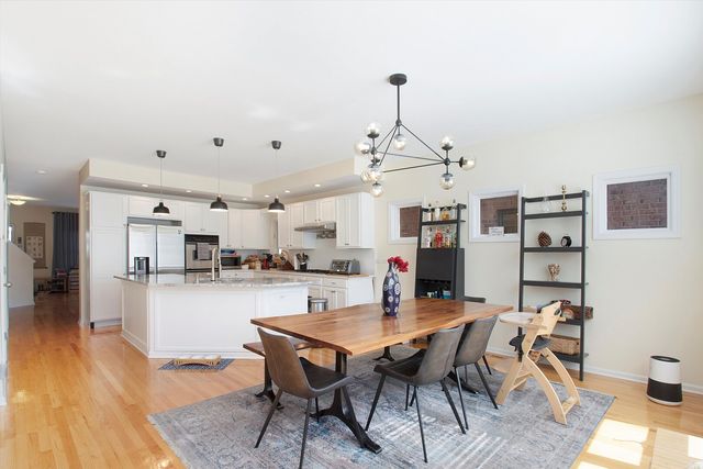 1215 W 33rd Street, Chicago, IL 60608