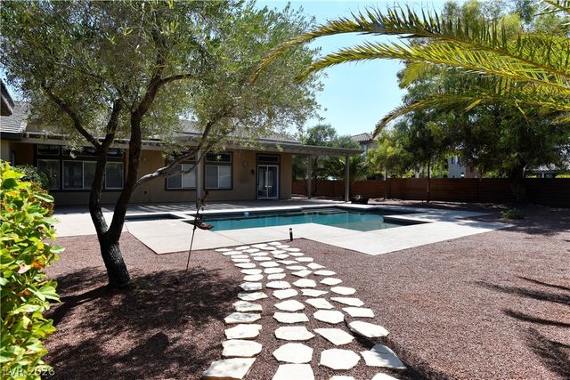 7008 Via Campanile Avenue, Las Vegas, NV 89131