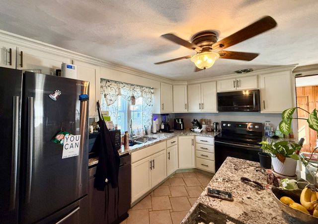 35 Long Terrace, Springfield, MA 01104