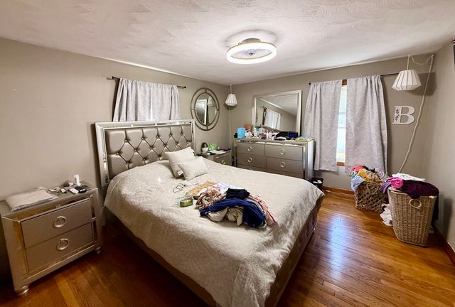 35 Long Terrace, Springfield, MA 01104