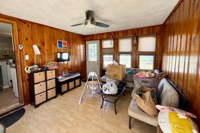 35 Long Terrace, Springfield, MA 01104