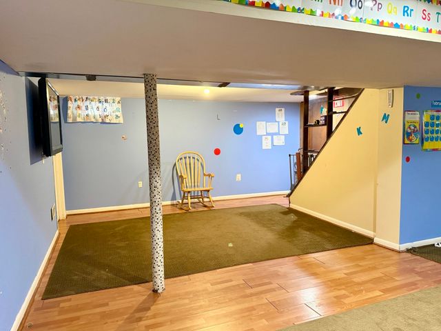 35 Long Terrace, Springfield, MA 01104