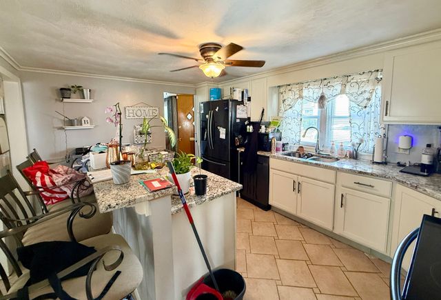 35 Long Terrace, Springfield, MA 01104
