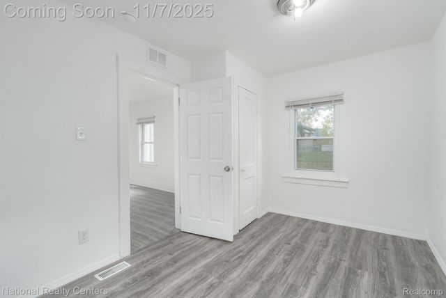 8104 Jackson Avenue, Warren, MI 48089