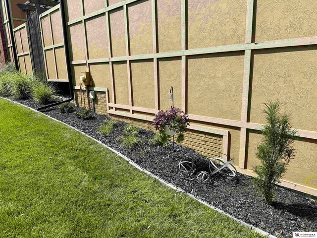 7030 Straffan Place, Lincoln, NE 68516