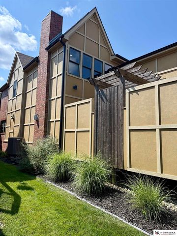 7030 Straffan Place, Lincoln, NE 68516