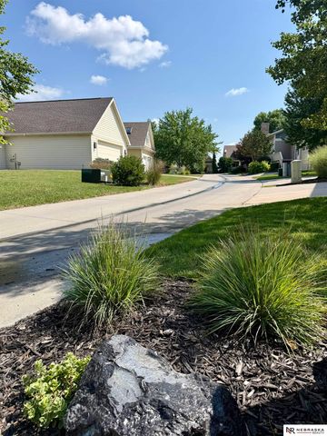 7030 Straffan Place, Lincoln, NE 68516