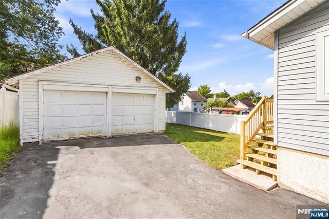 574 Tilden Avenue, Teaneck, NJ 07666