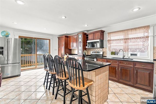 574 Tilden Avenue, Teaneck, NJ 07666